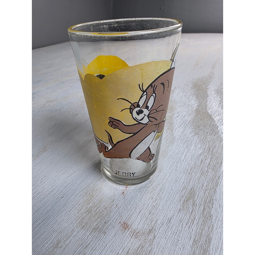 Vintage 1975 Tom and Jerry Collectible Glass MGM Jerry Mouse Retro 5 Inch